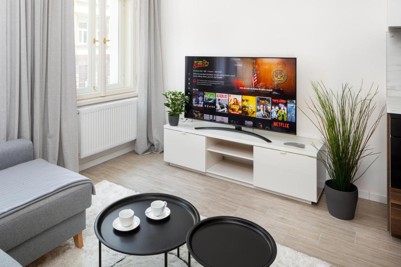 Prague Days - Minimalist Apartment - Easy City Access Экстерьер фото