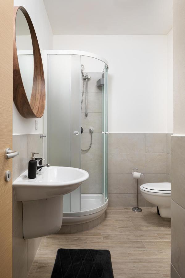 Prague Days - Minimalist Apartment - Easy City Access Экстерьер фото
